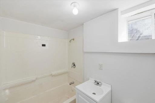 5206 Xerxes Avenue N, Minneapolis, MN 55430