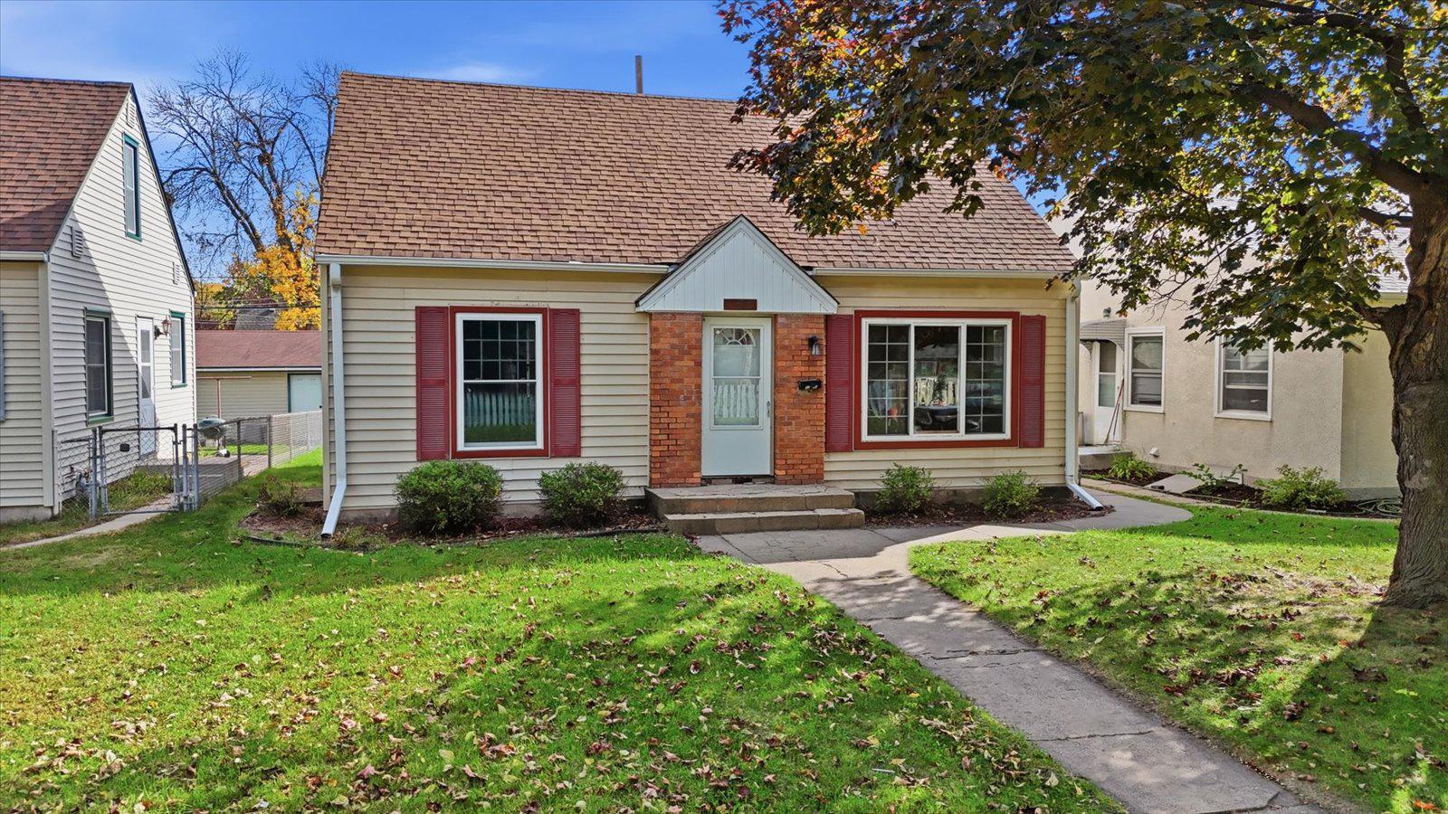 Property photo for 5206 Xerxes Avenue N, Minneapolis, MN 55430