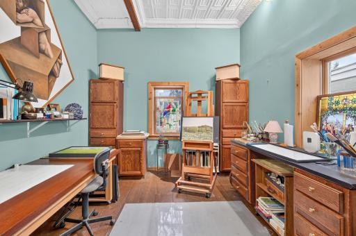 114 E 2nd Street, Chaska, MN 55318