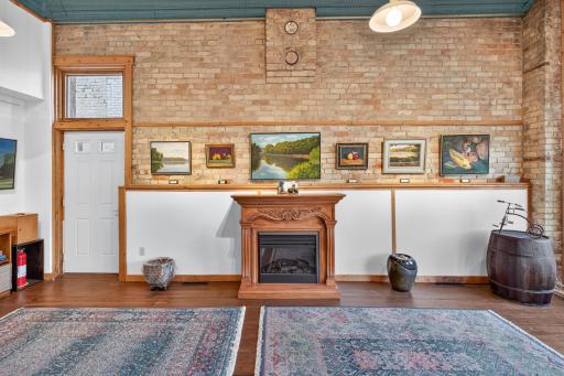 114 E 2nd Street, Chaska, MN 55318