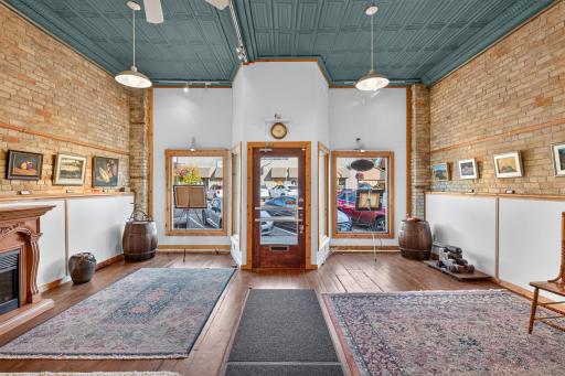 114 E 2nd Street, Chaska, MN 55318