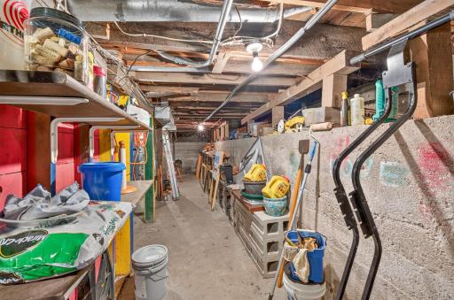 114 E 2nd Street, Chaska, MN 55318