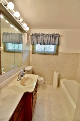 2305 10th Avenue S, Saint Cloud, MN 56301