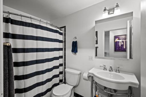 1901 Emerson Avenue S, 303, Minneapolis, MN 55403