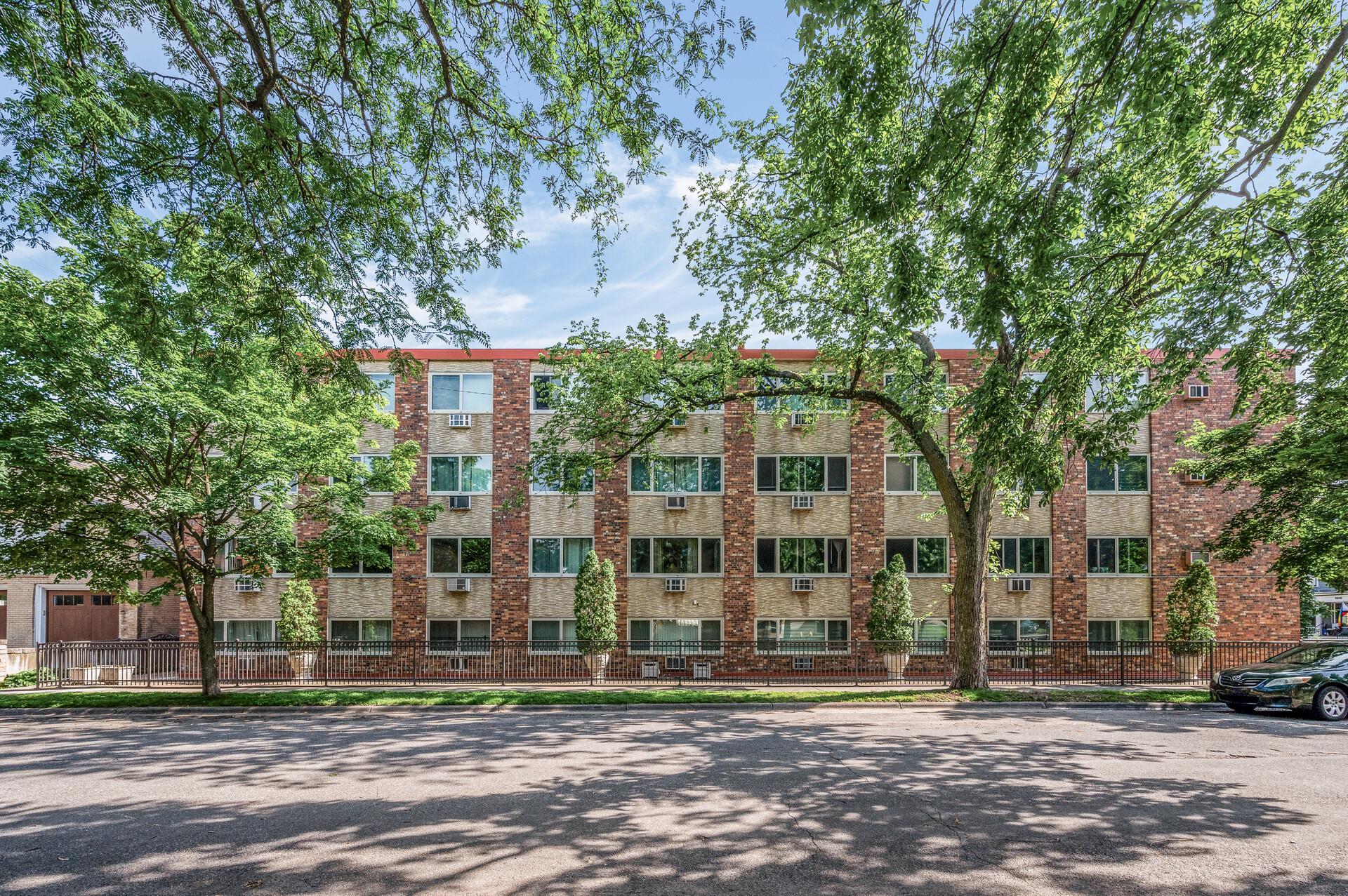 1901 Emerson Ave S #303