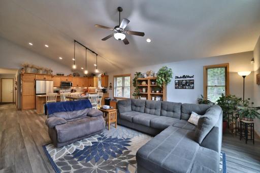 8191 Hinckley Court, Baxter, MN 56425
