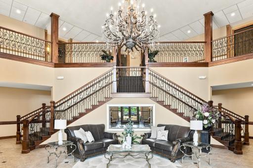 150 E Travelers Trail, 323, Burnsville, MN 55337