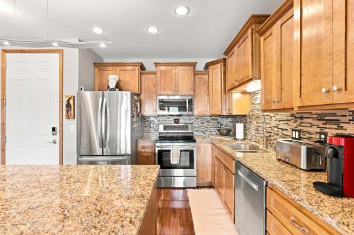 150 E Travelers Trail, 323, Burnsville, MN 55337