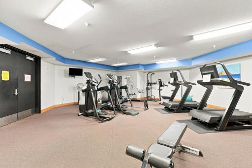 150 E Travelers Trail, 323, Burnsville, MN 55337