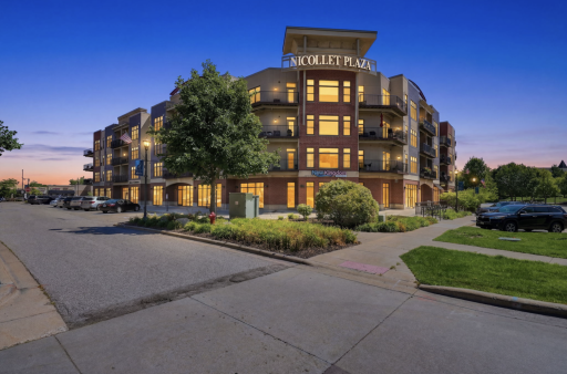 150 E Travelers Trail, 323, Burnsville, MN 55337