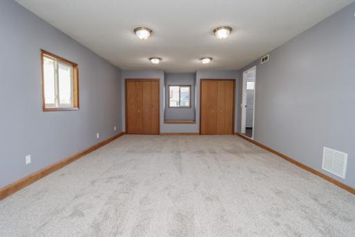 211 S Webster Street, Kasota, MN 56050