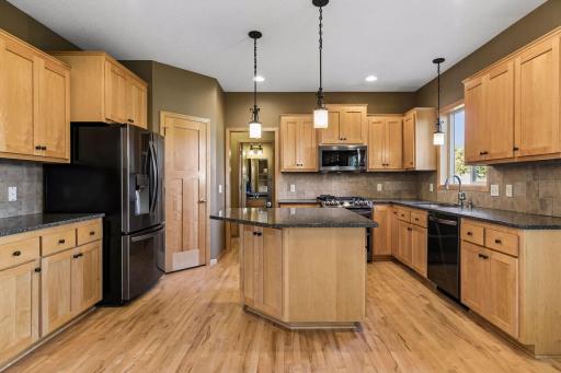 6033 Summit Court S, Cottage Grove, MN 55016