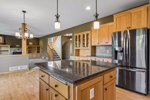 6033 Summit Court S, Cottage Grove, MN 55016