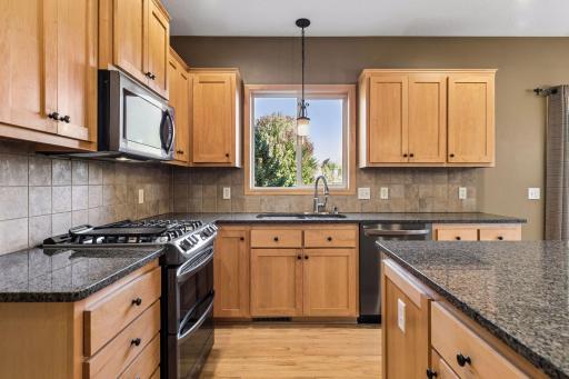 6033 Summit Court S, Cottage Grove, MN 55016