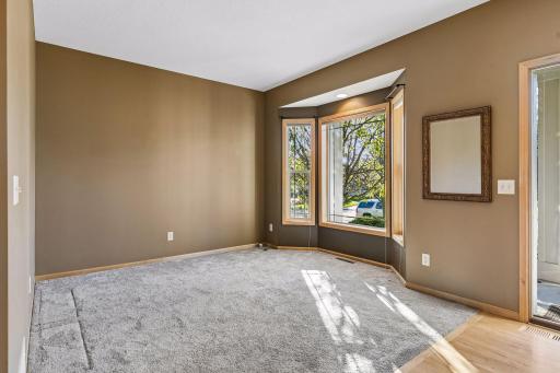 6033 Summit Court S, Cottage Grove, MN 55016