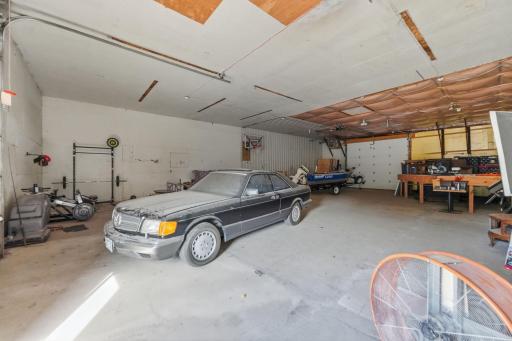 1600 11th Avenue NE, Willmar, MN 56201