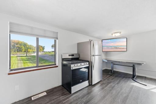 1600 11th Avenue NE, Willmar, MN 56201
