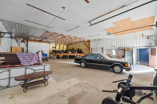 1600 11th Avenue NE, Willmar, MN 56201