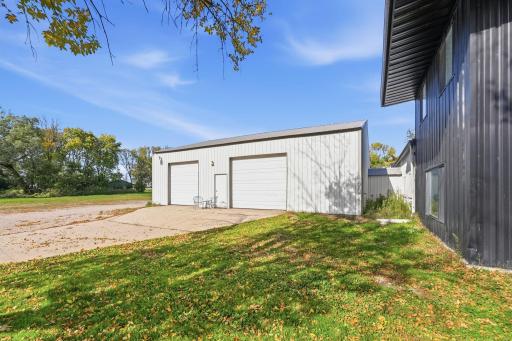 1600 11th Avenue NE, Willmar, MN 56201