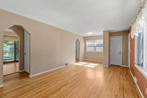 5254 Kentucky Avenue N, Crystal, MN 55428