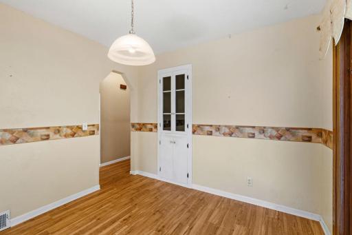 5254 Kentucky Avenue N, Crystal, MN 55428