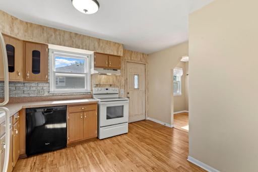 5254 Kentucky Avenue N, Crystal, MN 55428