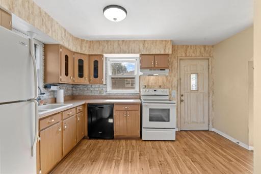 5254 Kentucky Avenue N, Crystal, MN 55428