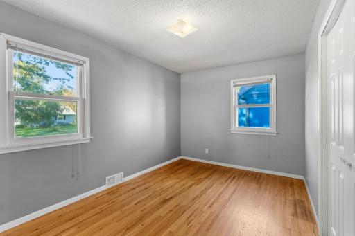 5254 Kentucky Avenue N, Crystal, MN 55428