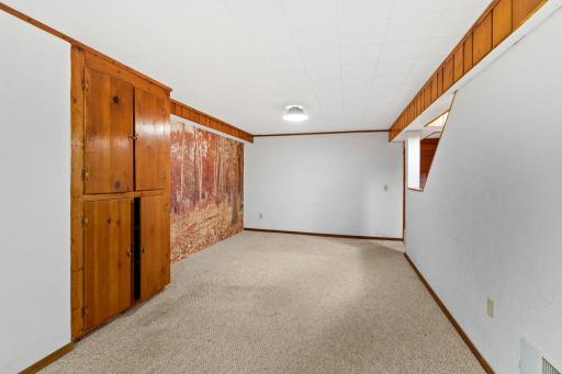 5254 Kentucky Avenue N, Crystal, MN 55428