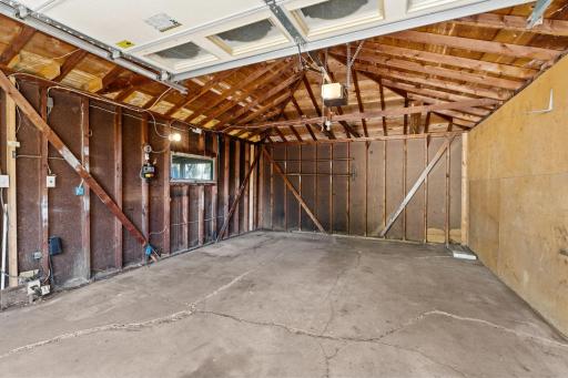5254 Kentucky Avenue N, Crystal, MN 55428