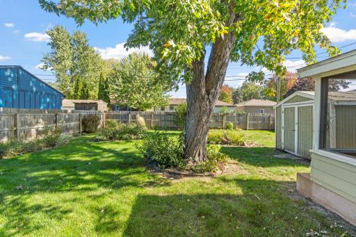 5254 Kentucky Avenue N, Crystal, MN 55428