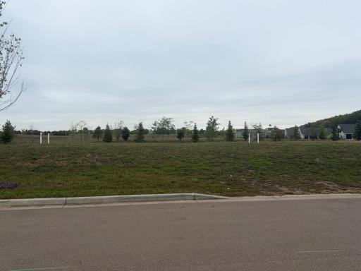 2467 Sydney Lane, Hudson, WI 54016