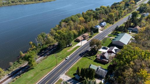 46652 Riverview Drive, La Crescent, MN 55947