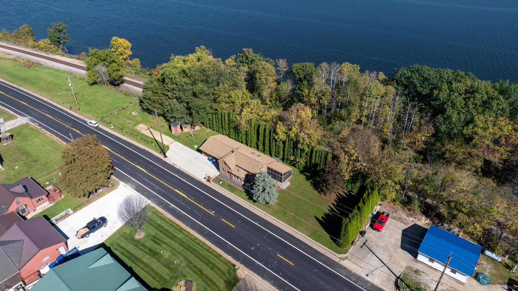46652 Riverview Drive Dresbach-07.jpg