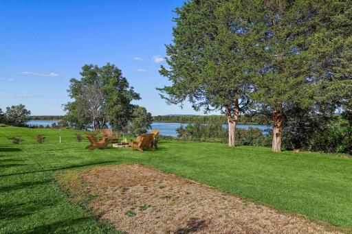 46652 Riverview Drive, La Crescent, MN 55947