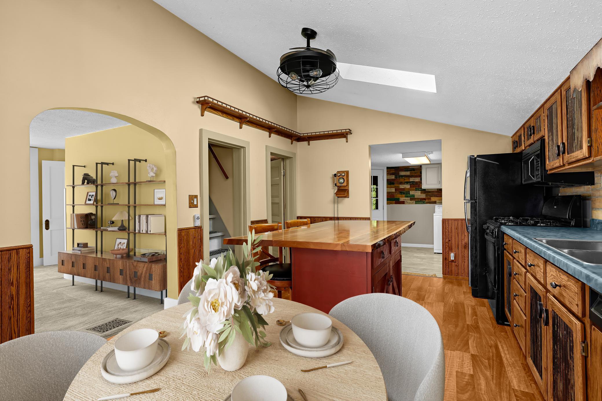 Virtually staged dining room