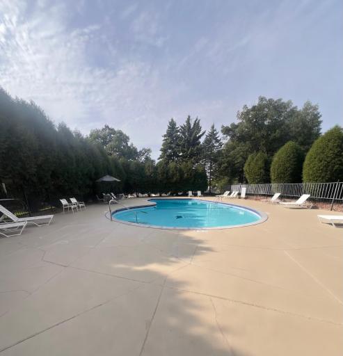 1601 N Innsbruck Drive, 109, Fridley, MN 55432