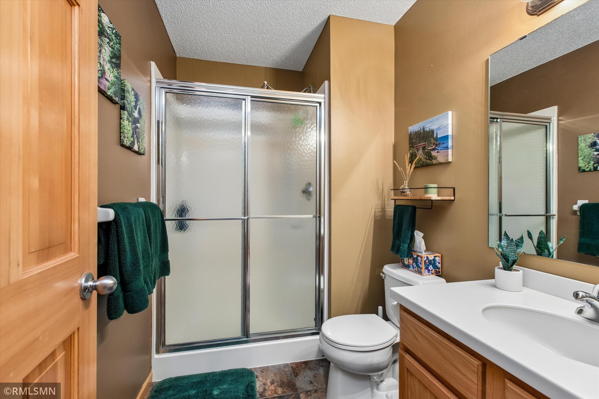 Lower level 3/4 bath