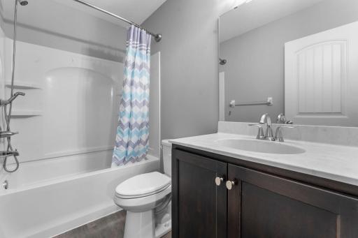 3415 Ten Oaks Street S, Cambridge, MN 55008