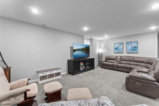 3415 Ten Oaks Street S, Cambridge, MN 55008
