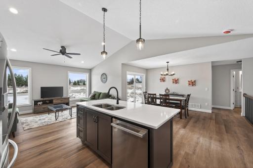 38653 Hawthorne Avenue, North Branch, MN 55056