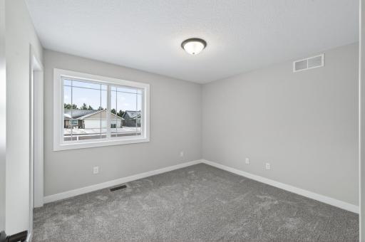 38653 Hawthorne Avenue, North Branch, MN 55056
