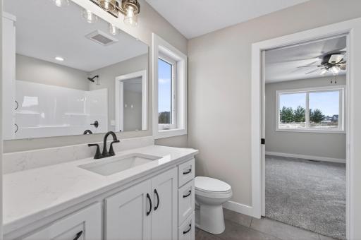 38653 Hawthorne Avenue, North Branch, MN 55056