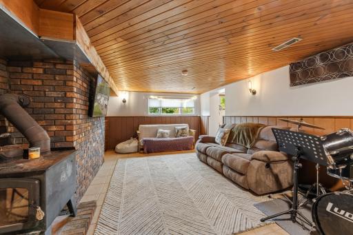 1473 Gilmore Valley Road, Winona, MN 55987