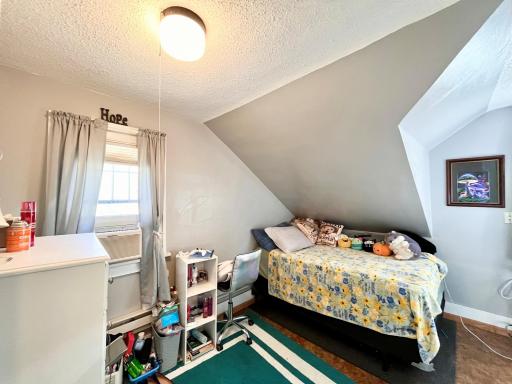 904 3rd Street SW, Willmar, MN 56201