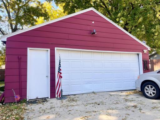 904 3rd Street SW, Willmar, MN 56201