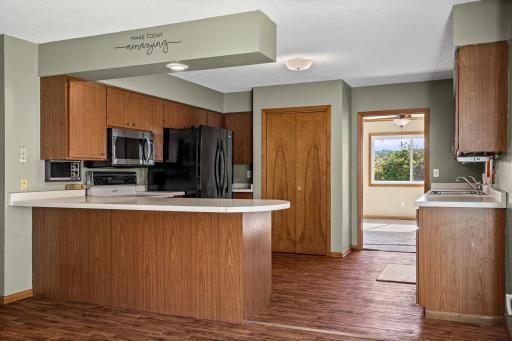 705 S 2nd Street, La Crescent, MN 55947