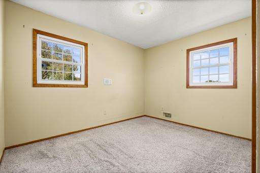 705 S 2nd Street, La Crescent, MN 55947