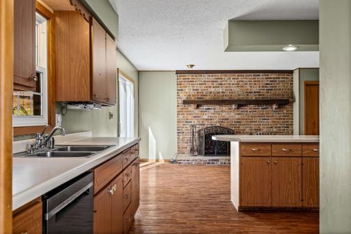 705 S 2nd Street, La Crescent, MN 55947