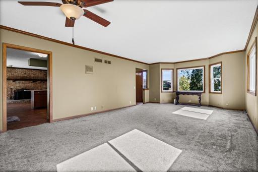 705 S 2nd Street, La Crescent, MN 55947
